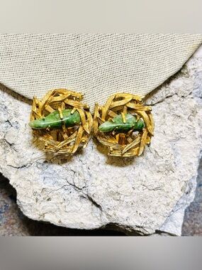 Lovely Vintage Signed B.S.K Gold Clip On Jade Stone Earrings